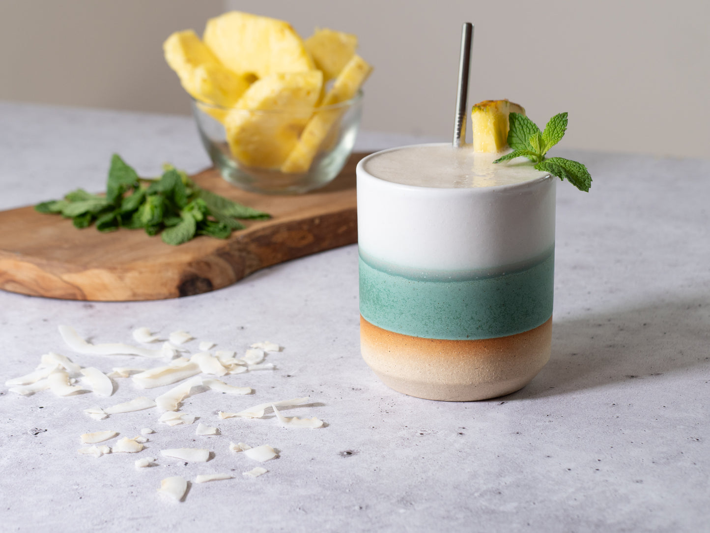 Smoothie Cup Green White 14 oz