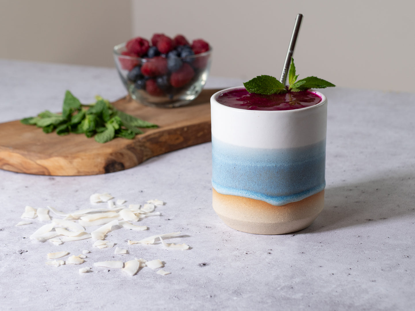 Smoothie Cup Ice Blue White 14 oz