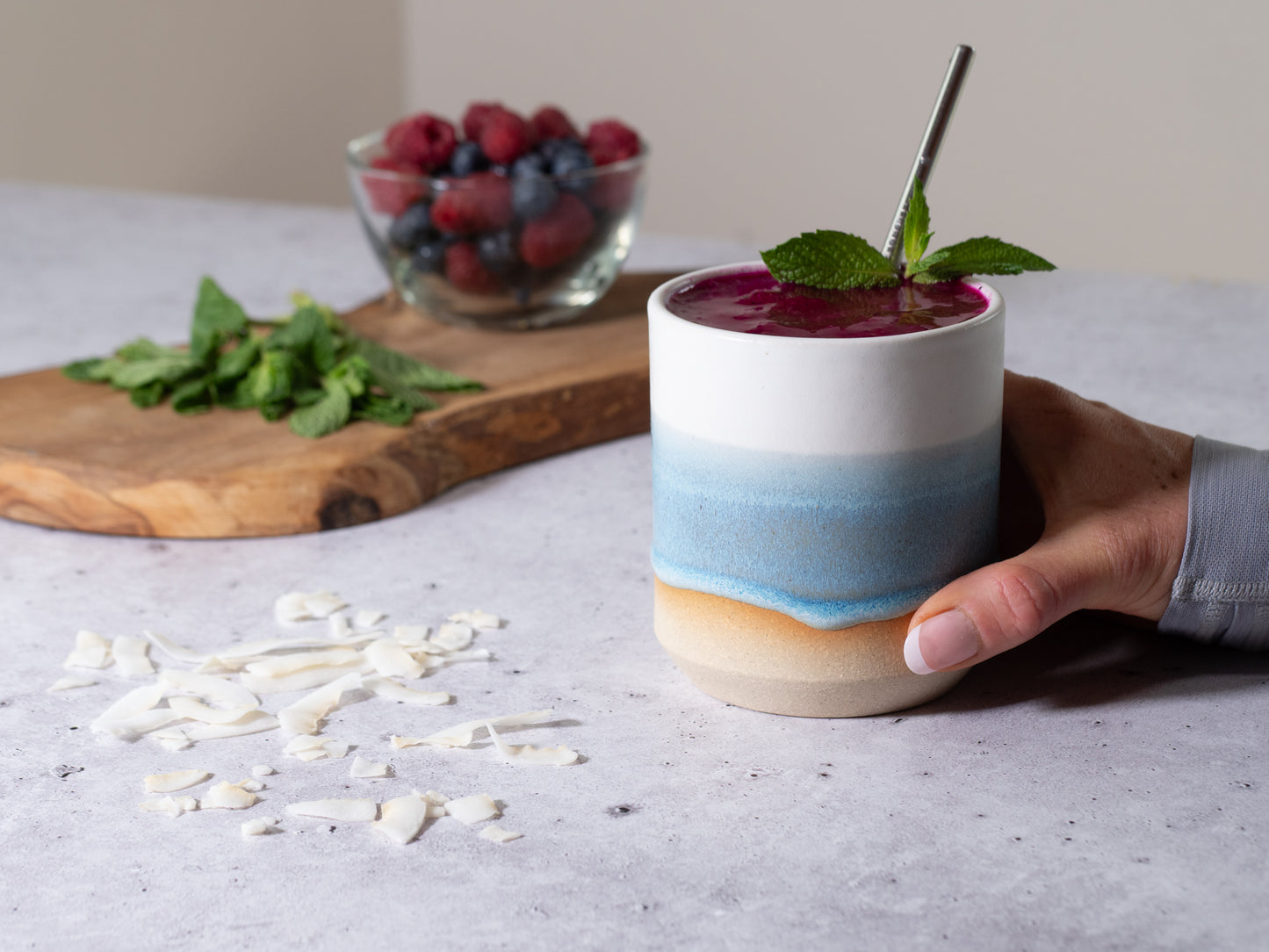 Smoothie Cup Ice Blue White 14 oz