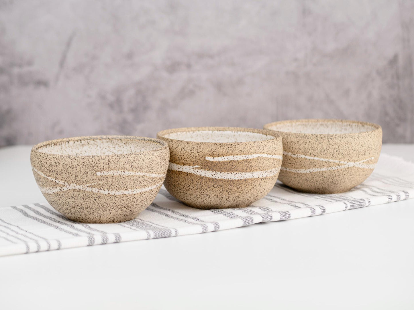 Breakfast Soup Salad Bowl: White Speckle with Trailing, Stoneware, Handmade Aesthetic Modern Cereal Oatmeal Bowl Stoneware Artisian Bowl
