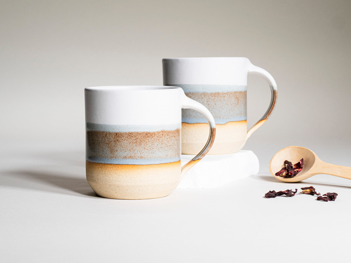 Ceramic Coffee Tea Mug with Handle Brown-Blue White 14 oz Stoneware